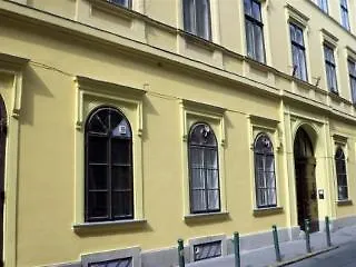 The Pond Hotel Budapest 3*,  Hungary